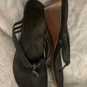 Orthaheel sandal size 7.